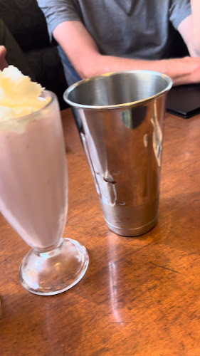 5550 Kingsway, Burnaby, BC V5H 2H2