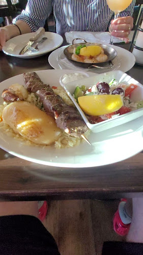 Opinii despre Yamas Taverna în Kelowna - Hospitality and gastronomy