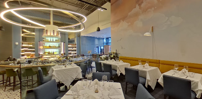 1054 Alberni St, Vancouver, BC V6E 1A3