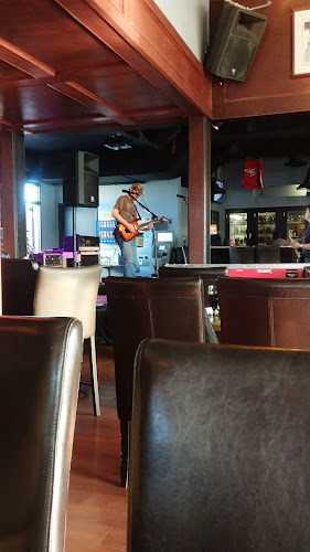 Opinii despre Shooters Sports Bar în Prince George - Hospitality and gastronomy