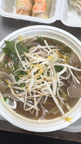 Opinii despre UFO Restaurant în Toronto - Hospitality and gastronomy