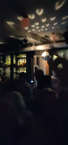 548 King St W, Toronto, ON M5V 1M3