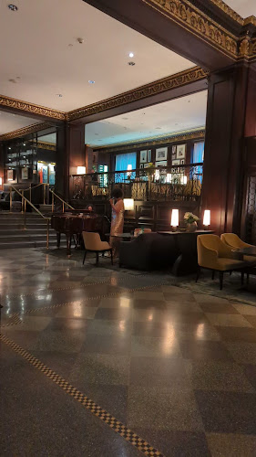 1927 Lounge at Rosewood Hotel Georgia - Hospitality and gastronomy