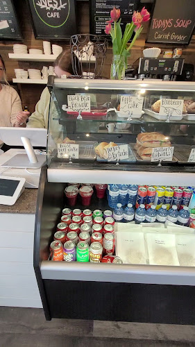 Opinii despre The Nest Cafe în Victoria - Hospitality and gastronomy