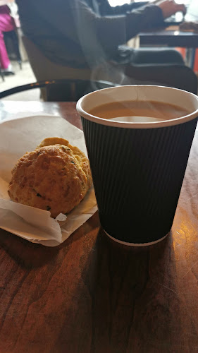 Opinii despre The Mad Bean Coffee House în Toronto - Hospitality and gastronomy