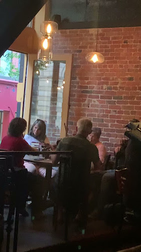 Opinii despre Cask & Kettle Irish Gastropub în Saint John - Hospitality and gastronomy