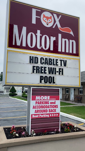 300 Dundas St W, Napanee, ON K7R 2B4