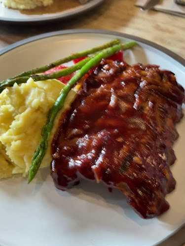 Opinii despre Moxies Calgary Downtown Restaurant în Calgary - Hospitality and gastronomy