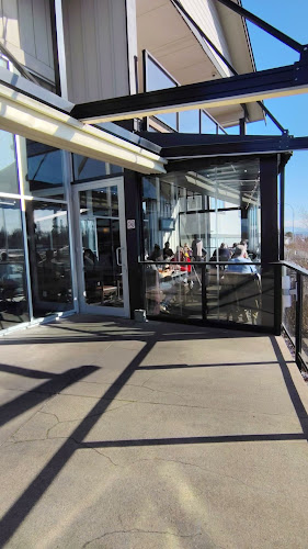 Kingfishers Waterfront Bar & Grill - Maple Ridge