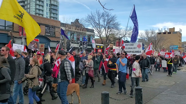 725 17 Ave SW, Calgary, AB T2S 0B6