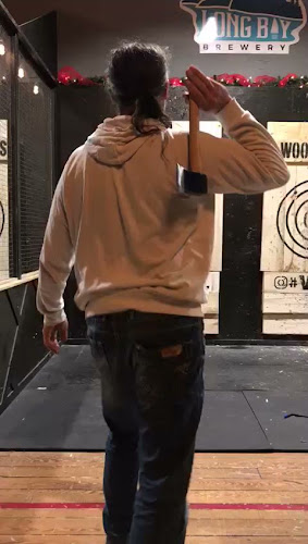 Woodchucks Axe Throwing - Hospitality and gastronomy