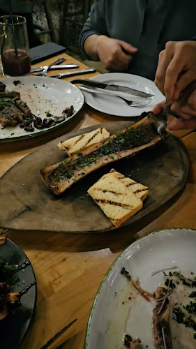 Opinii despre Tapagria Spanish Tapas Restaurant în Thornhill - Hospitality and gastronomy