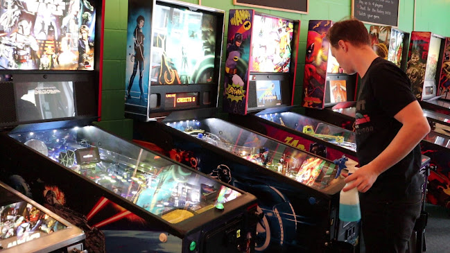 Opinii despre Pokeys Pinball Cafe în Saskatoon - Hospitality and gastronomy