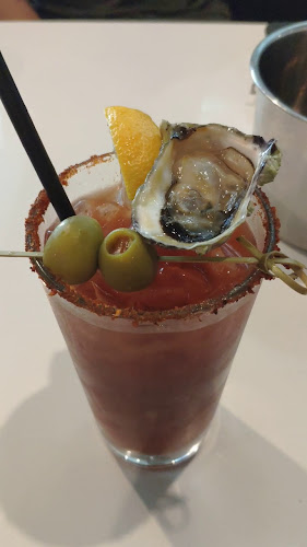 Fanny Bay Oyster Bar & Shellfish Market - Vancouver