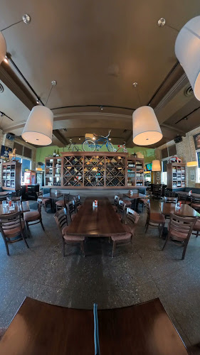 Opinii despre Spot On Kitchen & Bar în Calgary - Hospitality and gastronomy