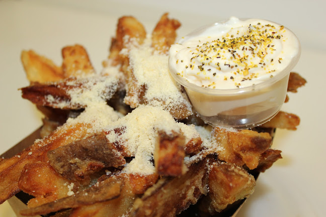 i:t char burger - Hospitality and gastronomy