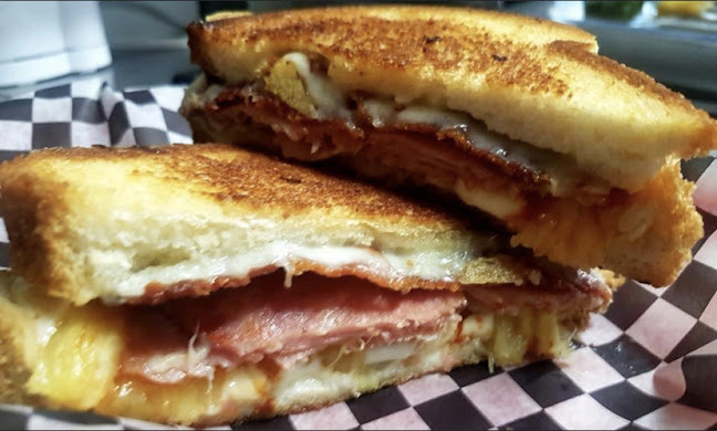 Comentarii opinii despre Grilled Cheese Social Eatery