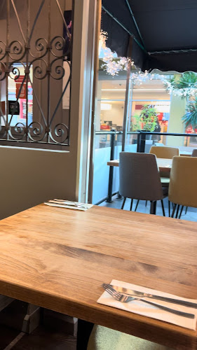 Lombardo's Pizzeria & Ristorante - Vancouver