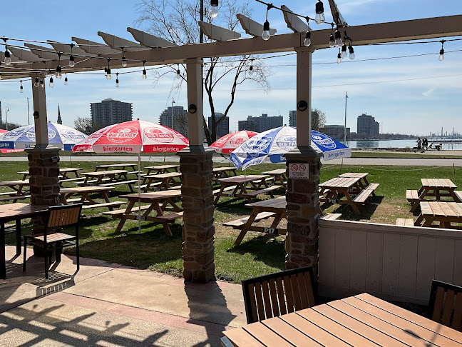 Big Family Brewing Company Kitchen and Biergarten - Hospitality and gastronomy