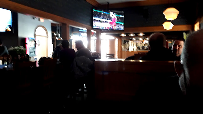 Opinii despre Kim's Wooden Nicol în St. Catharines - Hospitality and gastronomy