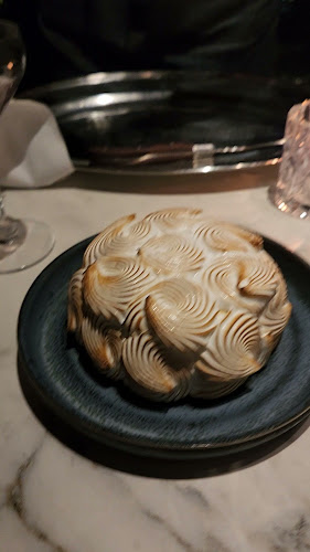 Opinii despre Major Tom Bar în Calgary - Hospitality and gastronomy