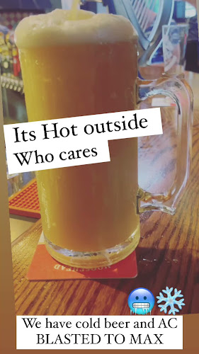 Queens Cross Pub - North Vancouver