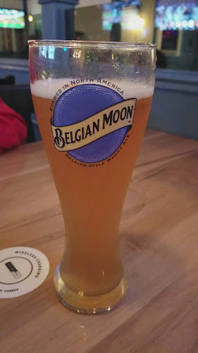 Opinii despre The Royal Windsor Pub & Eatery în Oakville - Hospitality and gastronomy