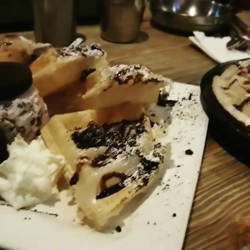 Opinii despre Midam Cafe & Bistro în Burnaby - Hospitality and gastronomy