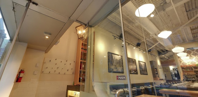 1 Richmond St W, Toronto, ON M5H 3W4