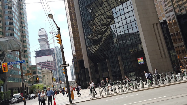 187 Bay St., Toronto, ON M5L 1G5