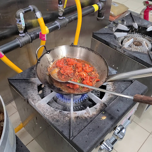 Opinii despre HomeTaste - Indian Cuisine, Indian Restaurant, Indian Food, Takeout Restaurant, Tiffin & Catering Services kitchener în Kitchener - Hospitality and gastronomy