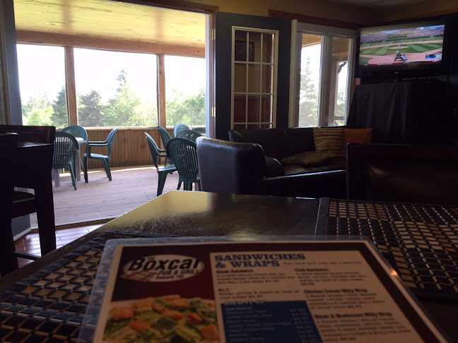 Comentarii opinii despre Emerald Community Centre - Boxcar Pub & Grill