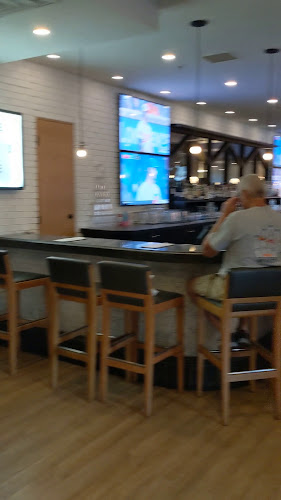 Comentarii opinii despre Moxies Calgary Downtown Restaurant