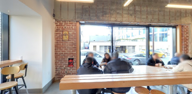 1701 Douglas St #1, Victoria, BC V8T 4M1