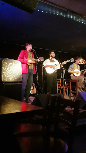 885 Bank St, Ottawa, ON K1S 3W4