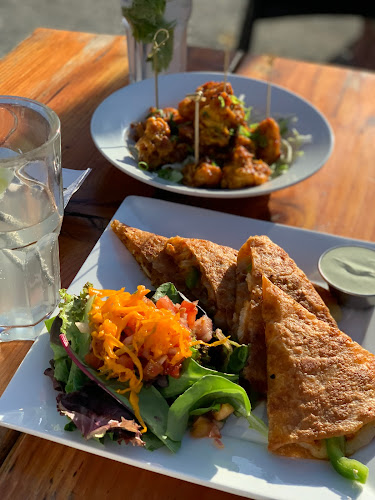 The Bent Mast - Hospitality and gastronomy