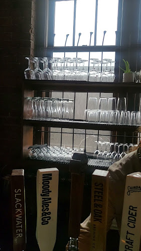 157 Alexander St, Vancouver, BC V6A 1B8