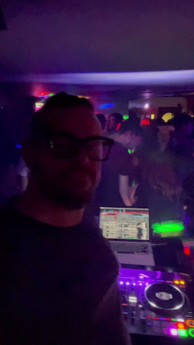 Fox And Fiddle - Hospitality and gastronomy