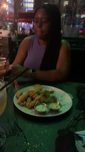 Moxies Toronto Downtown Restaurant - Hospitality and gastronomy