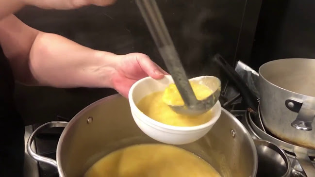 HomeQuarter Coffeehouse & Bakery - Saskatoon