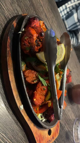 Desi Bites Restaurants Dine In & Takeout Juice Bar - Surrey