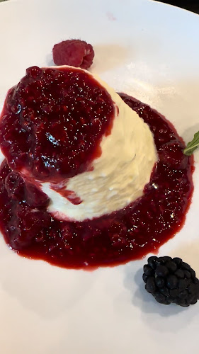 Opinii despre Medley's Italian & Grill în North Vancouver - Hospitality and gastronomy