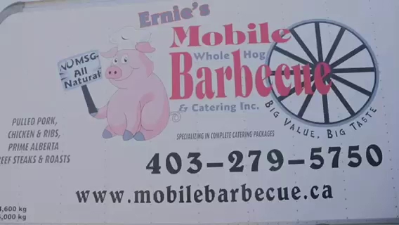 Opinii despre Ernie's Mobile Whole Hog Barbecue and Catering în Calgary - Hospitality and gastronomy