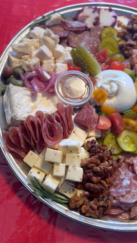 Opinii despre Chz Plz în St. Catharines - Hospitality and gastronomy