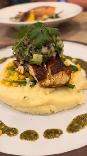 Moxies Calgary Downtown Restaurant - Calgary