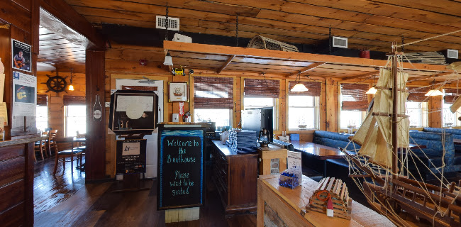 The Boathouse Seafood Restaurant And Waterfront Patio
