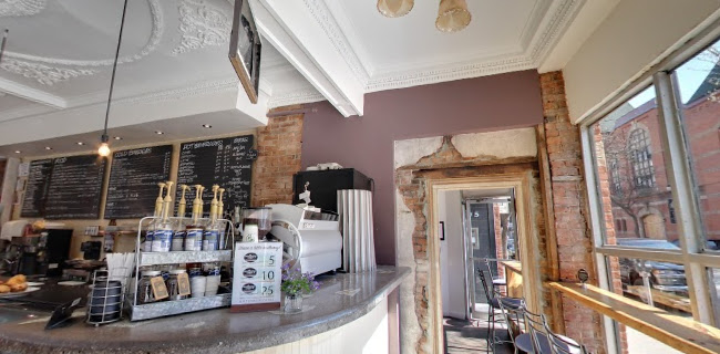 Opinii despre Mulberry Coffeehouse în Hamilton - Hospitality and gastronomy