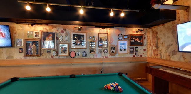 548 King St W, Toronto, ON M5V 1M3