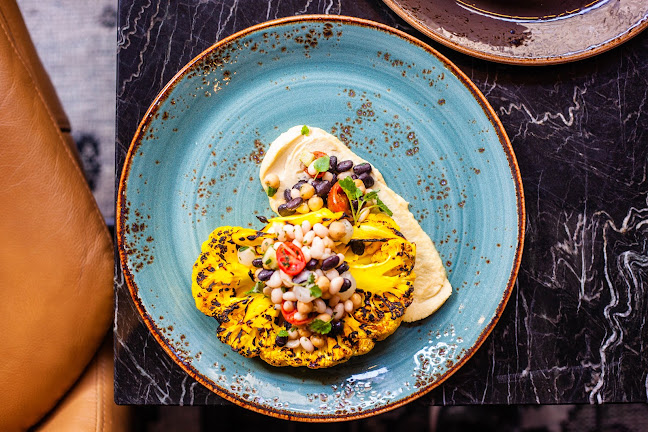 Social Restaurant + Lounge - Hospitality and gastronomy