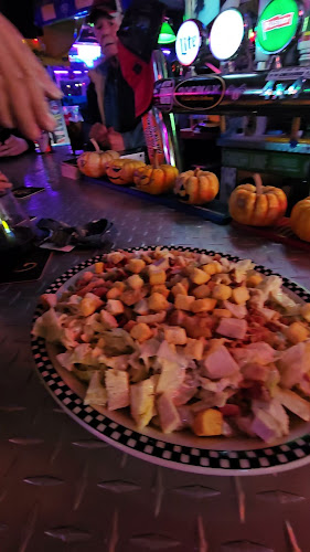 Opinii despre Checkered Flag Bar & Grill în Hamilton - Hospitality and gastronomy